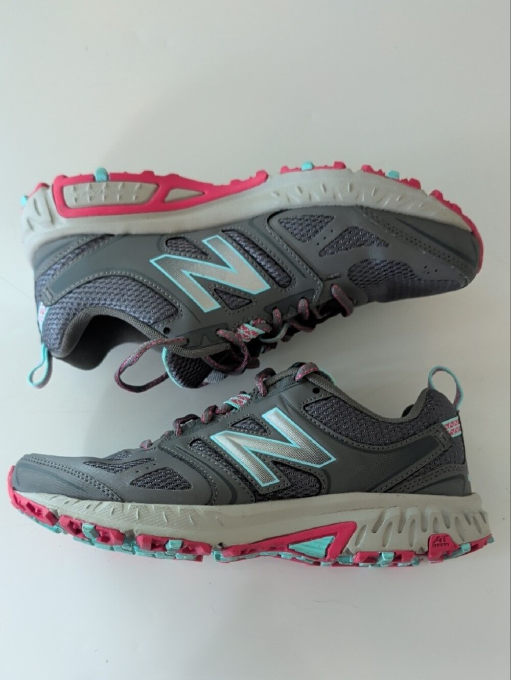 New Balance Gray Teal All Terrain Running Sneakers Women's Size 7.5